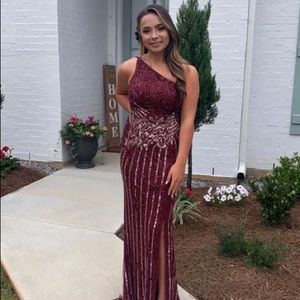 Size 0 Sherri Hill prom dress